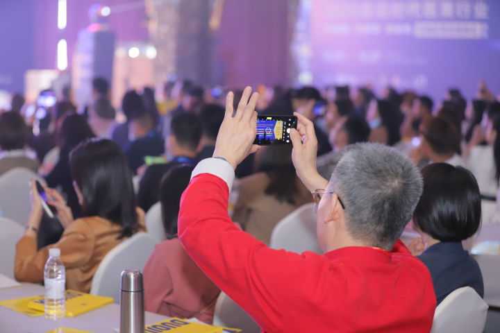 无良企业恒大,还我理财钱 无良企业恒大,还我理财钱