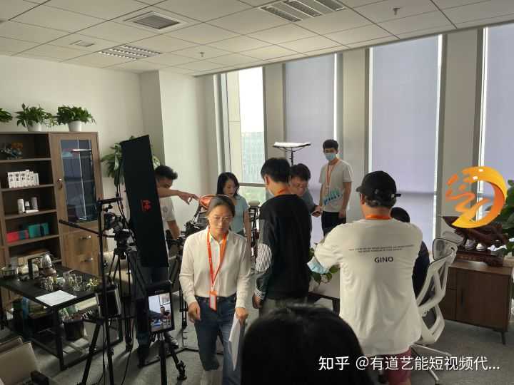 网站优化怎么设置。