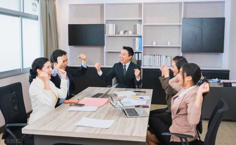 淘宝找相似店铺在哪里(淘宝的相似宝贝在哪找)