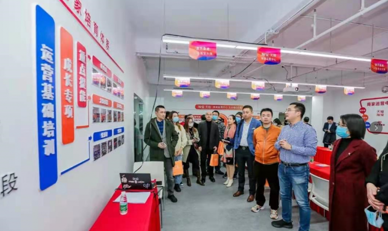 小编教你网站的权重要通过什么途径去提升。